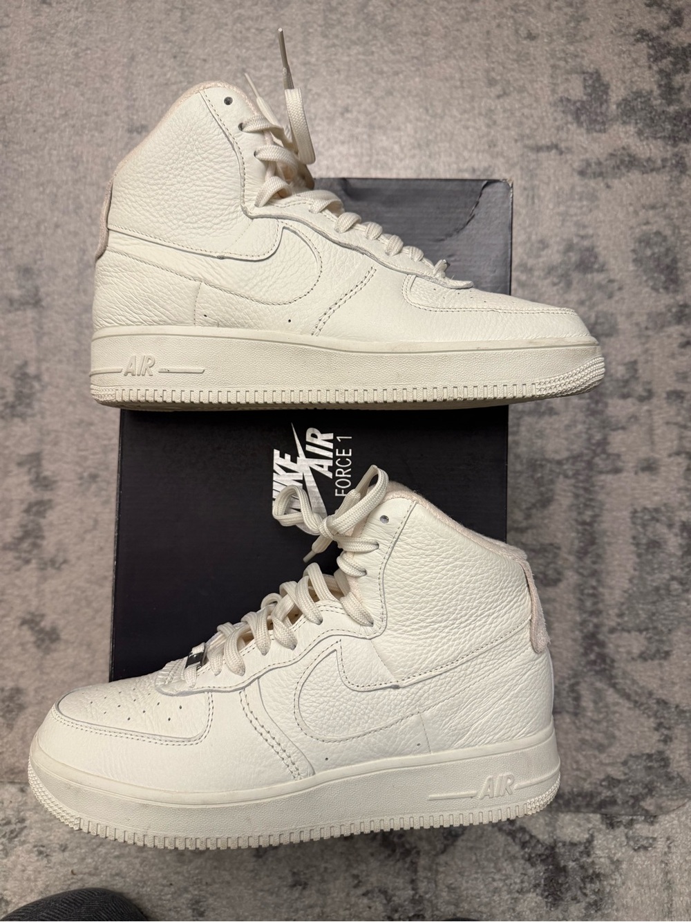 Nike High-Top Air Force 1 Sneakers - Off-White size 9.5 Men’s